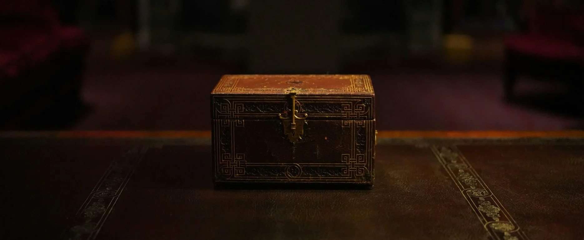 Decorative box on a luxurious rug showcasing more of Molana Inc.'s style.